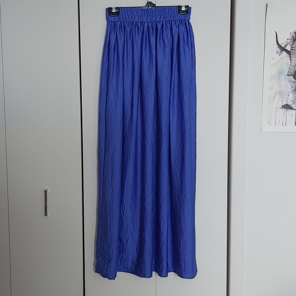 🌸 MANGO Royal Blue Silky Maxi Skirt EUC - Picture 1 of 3